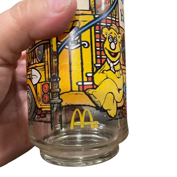 Vintage McDonalds 1981 The Great Muppet Caper Happiness Hotel Glass Tumbler VGC - Picture 7 of 9